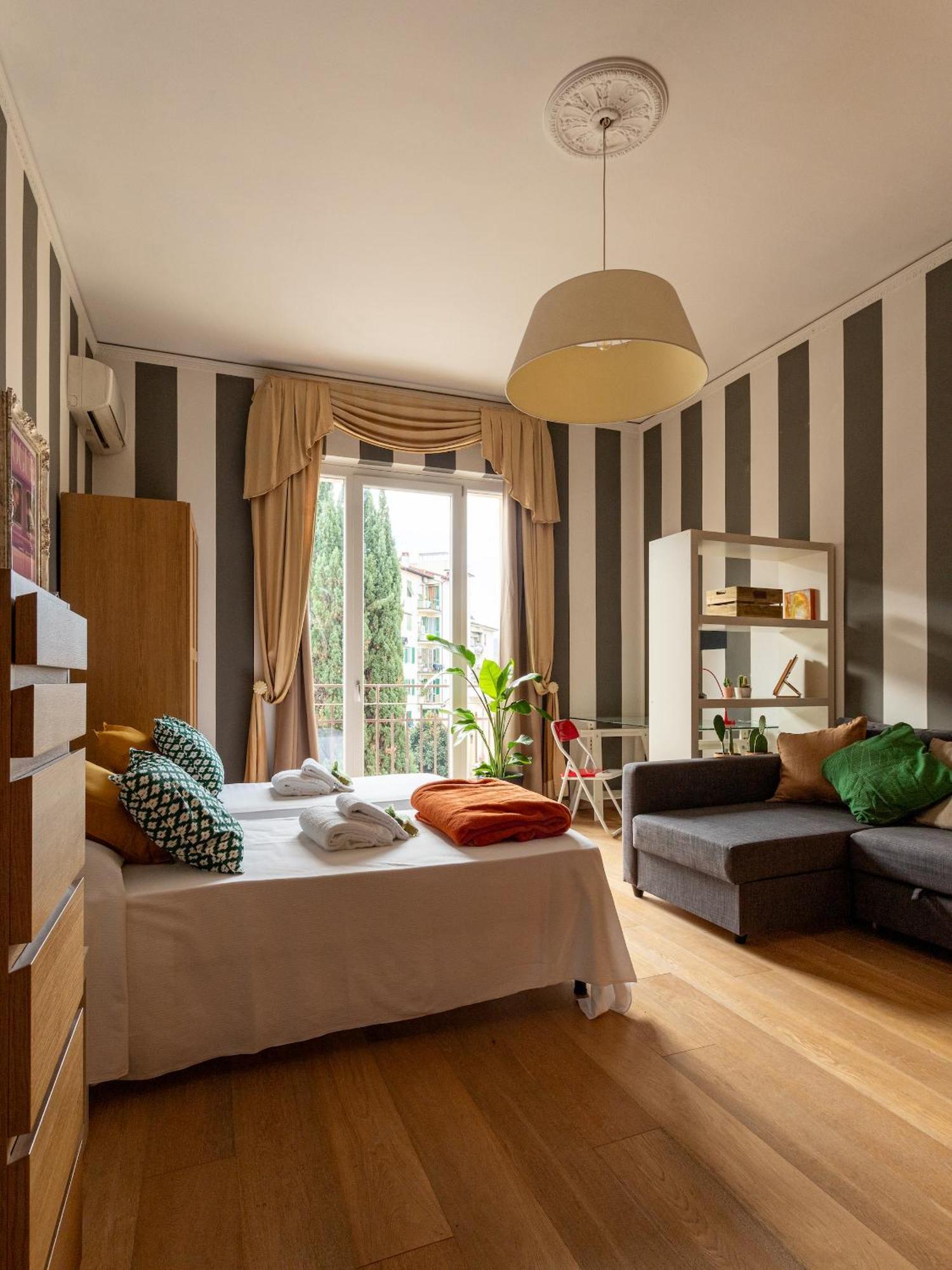 Apartment Bandenere House *