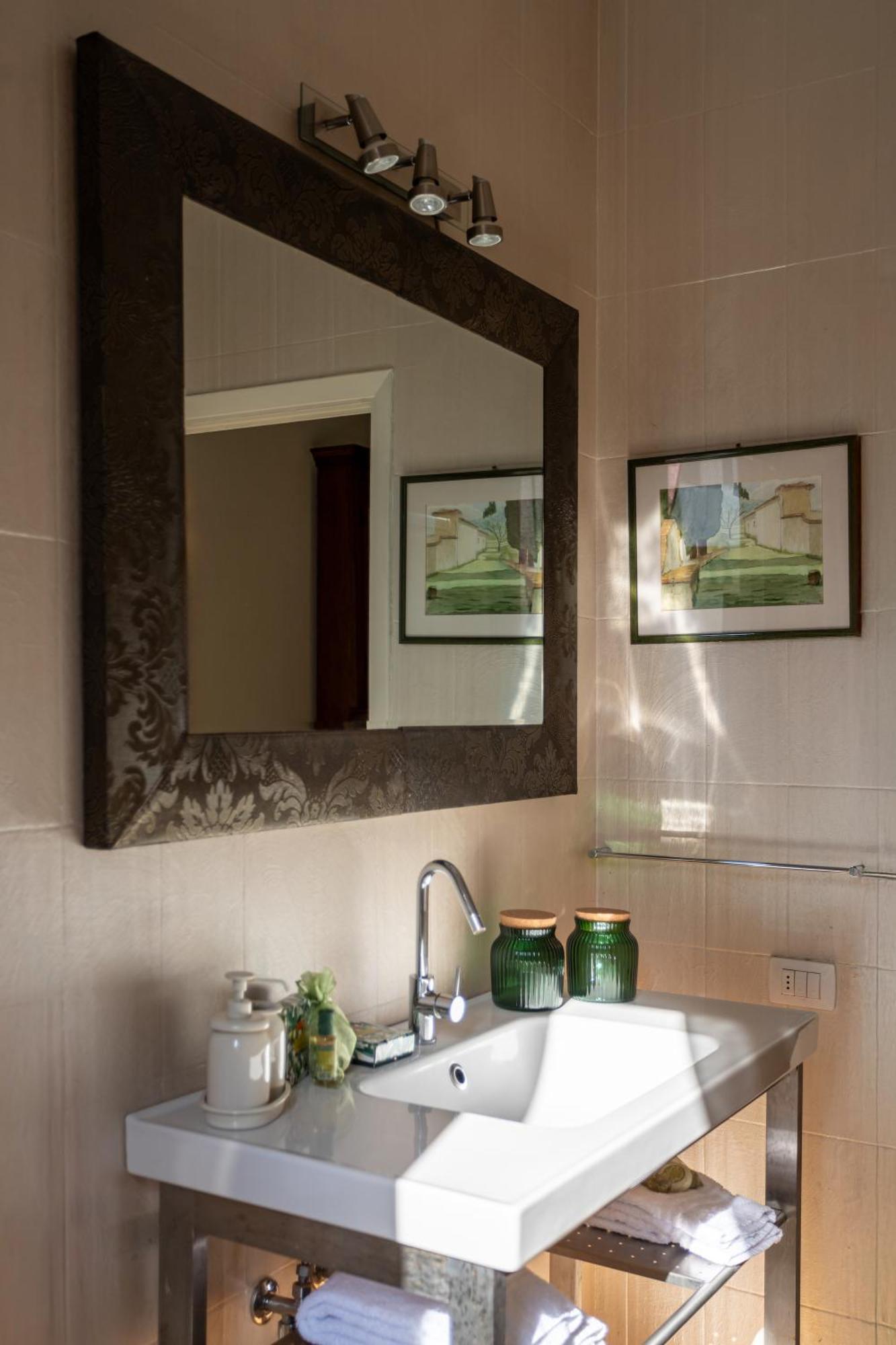 Apartment Bandenere House *